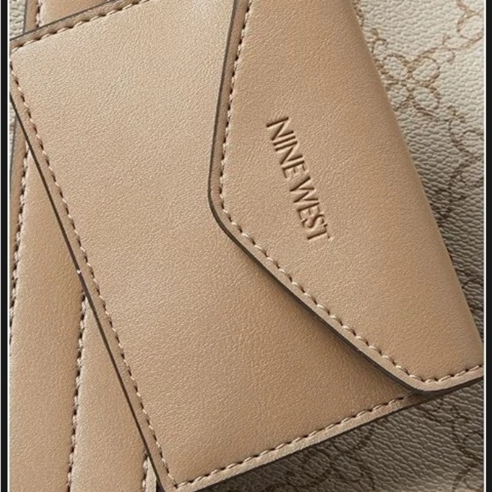Nine West Beige and Tan Tote Bag 
17.5” wide
11.5” tall - Picture 5 of 6